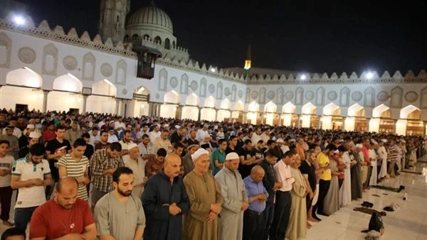 صلاة التهجد كم ركعة في رمضان؟.. ومتى يبدأ وقتها؟