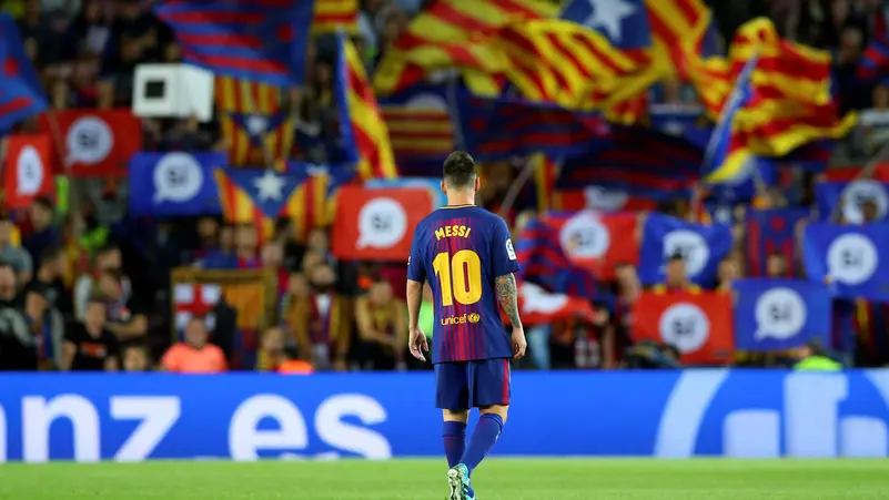 ميسي يعود إلى برشلونة