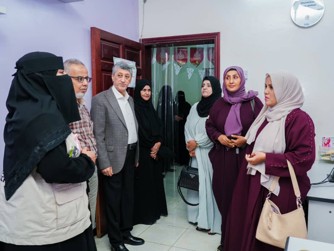 جعسوس تطلع على خدمات المؤسسة الوطنية لمكافحة السرطان بعدن