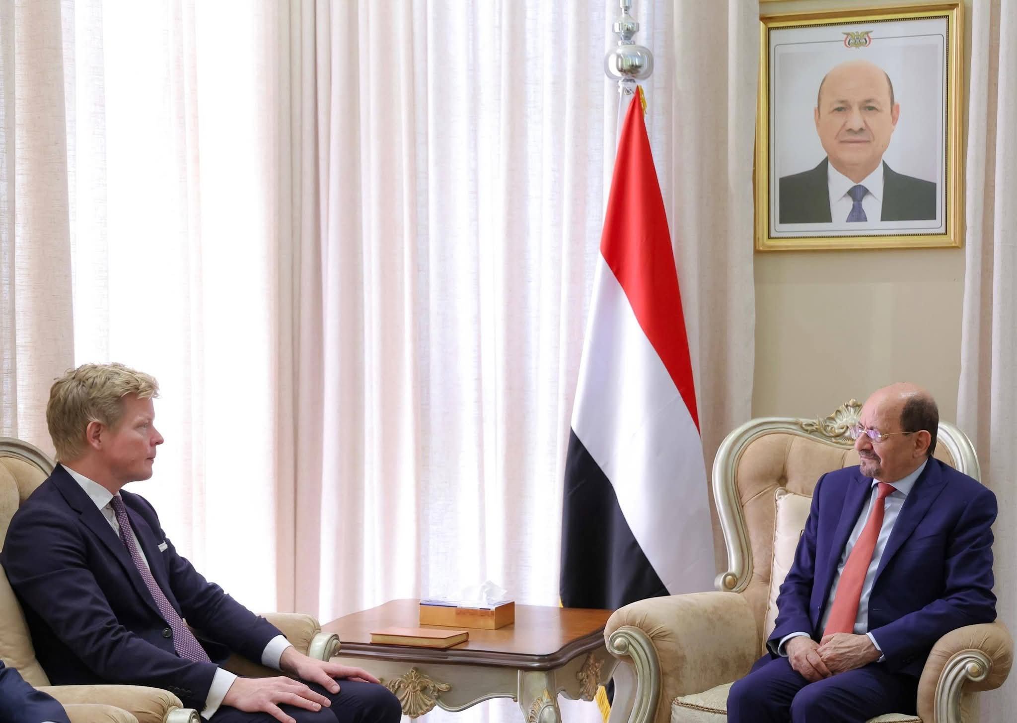 رئيس الوزراء يستقبل المبعوث الخاص للأمم المتحدة إلى اليمن