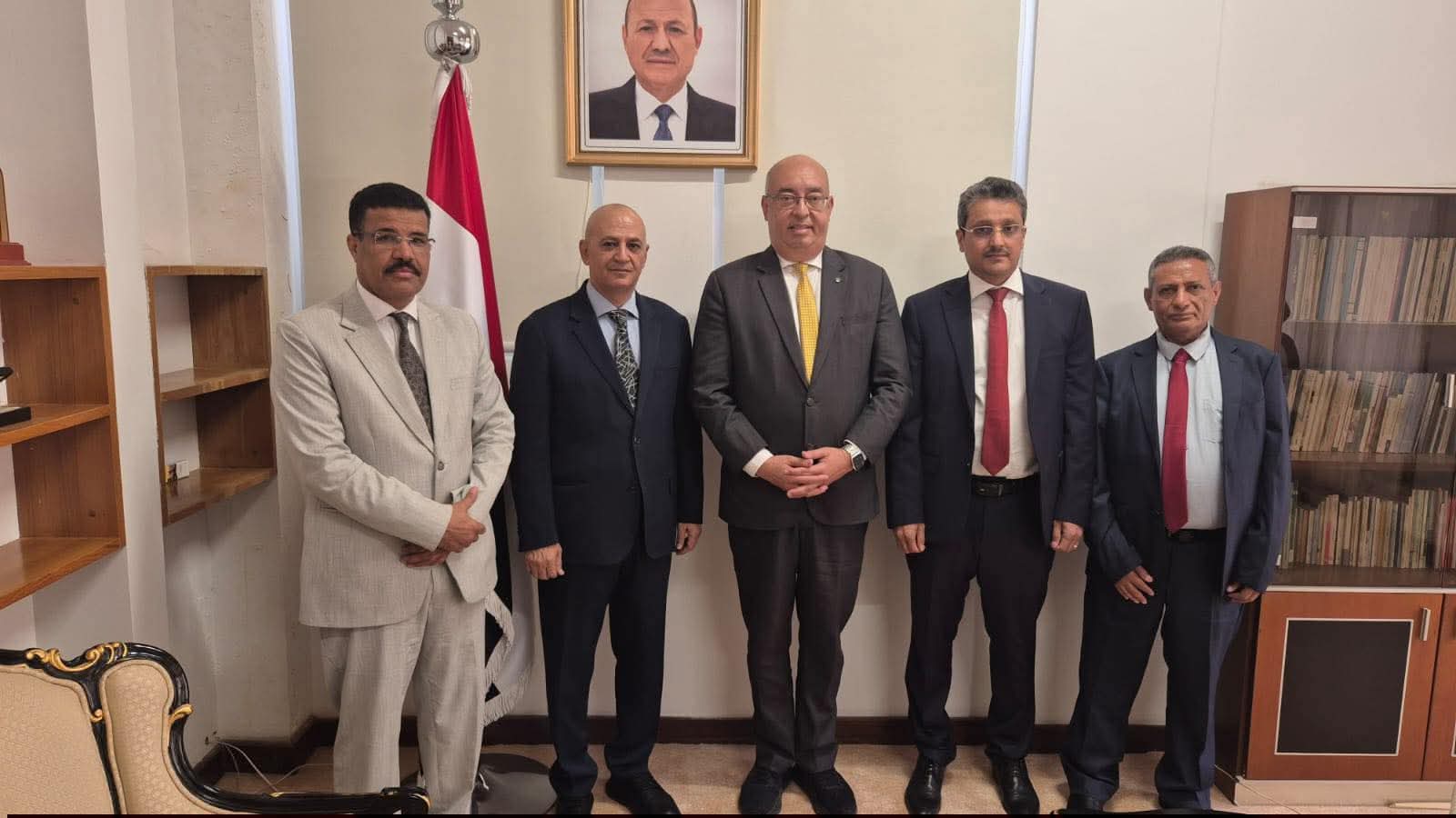 القدسي والشرجبي ودماج  يبحثون مع ممثل اليونسكو تعزيز التعاون في قطاعات التعليم العالي والمياه والثقافة