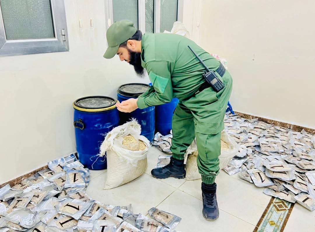 الجعدني يشيد بجهود الحملة الأمنية المشتركة في رأس العارة بعد ضبط مليون قرص كبتاجون