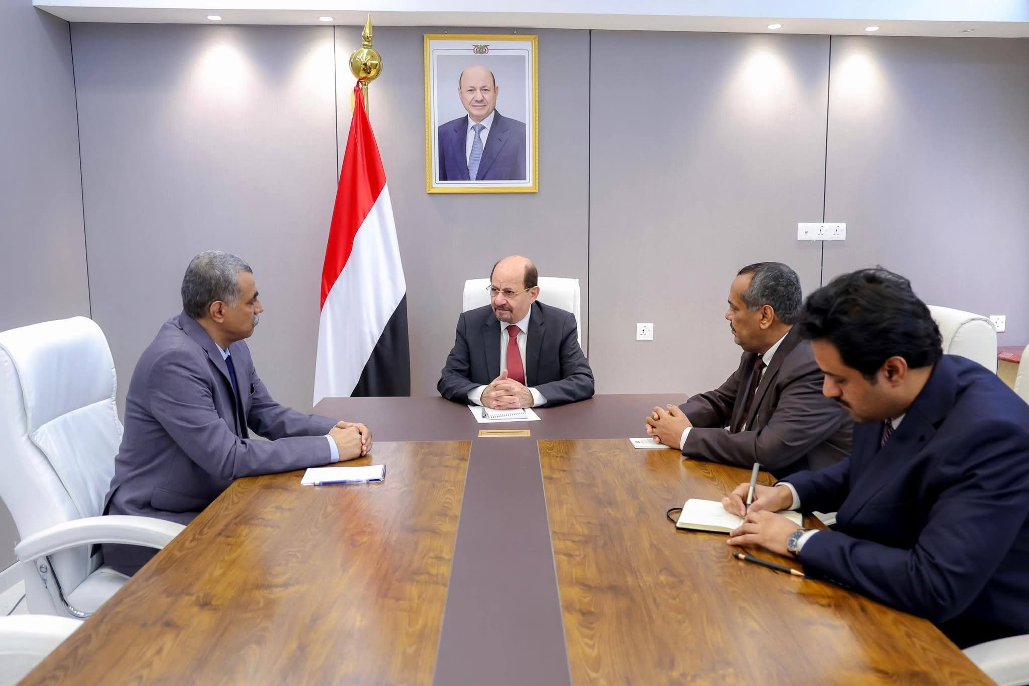 رئيس الوزراء يشدد على مضاعفة الجهود لمواجهة الجرائم التي تستهدف المال العام