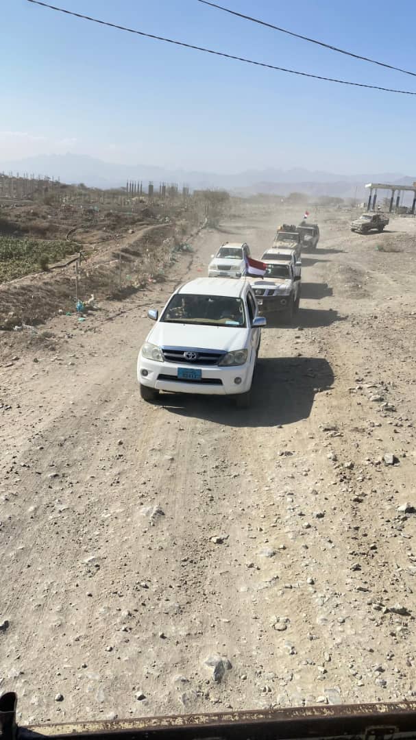 أبناء جحاف يسيرون أولى قوافلهم لإفطار المرابطين إلى جبهات الضالع تأكيدًا على استمرار الدعم الشعبي للمقاتلين